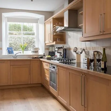 Stone'S Throw - 2 Bed Apartment Centre Of Falmouth Exterior photo