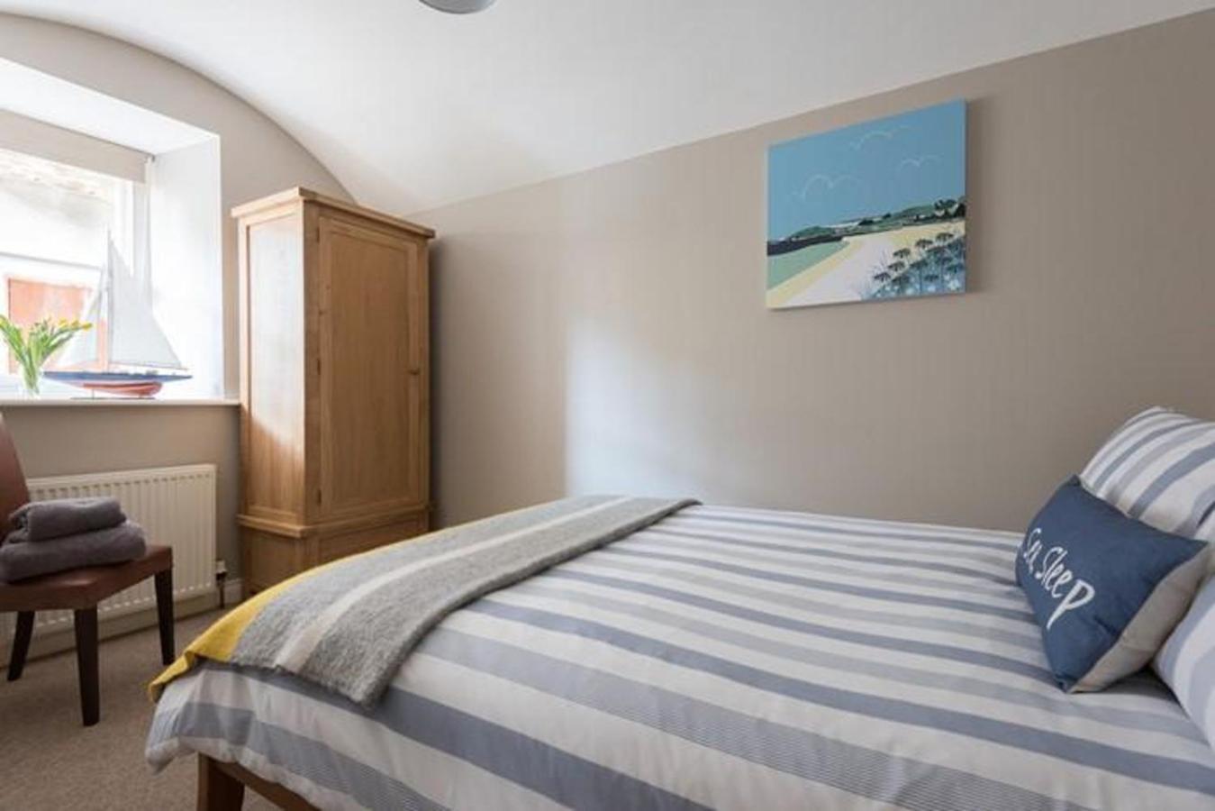 Stone's Throw - 2 Bed Centre Of * Falmouth