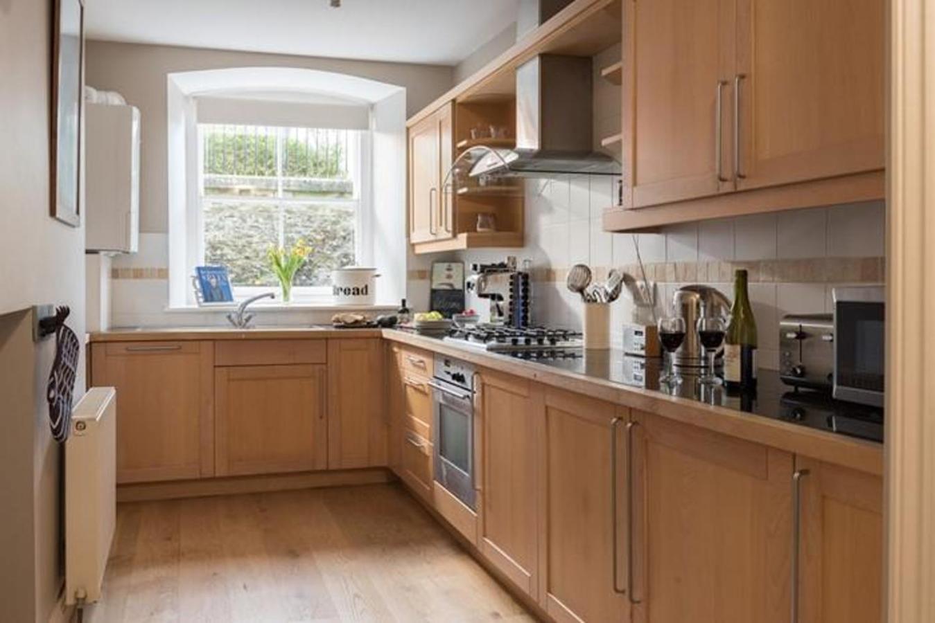 Stone's Throw - 2 Bed Centre Of * Falmouth