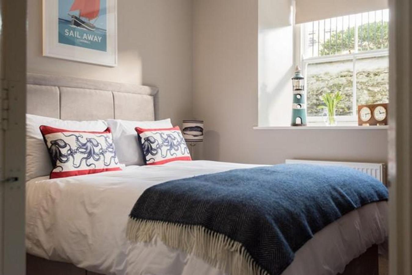 Stone's Throw - 2 Bed Centre Of * Falmouth